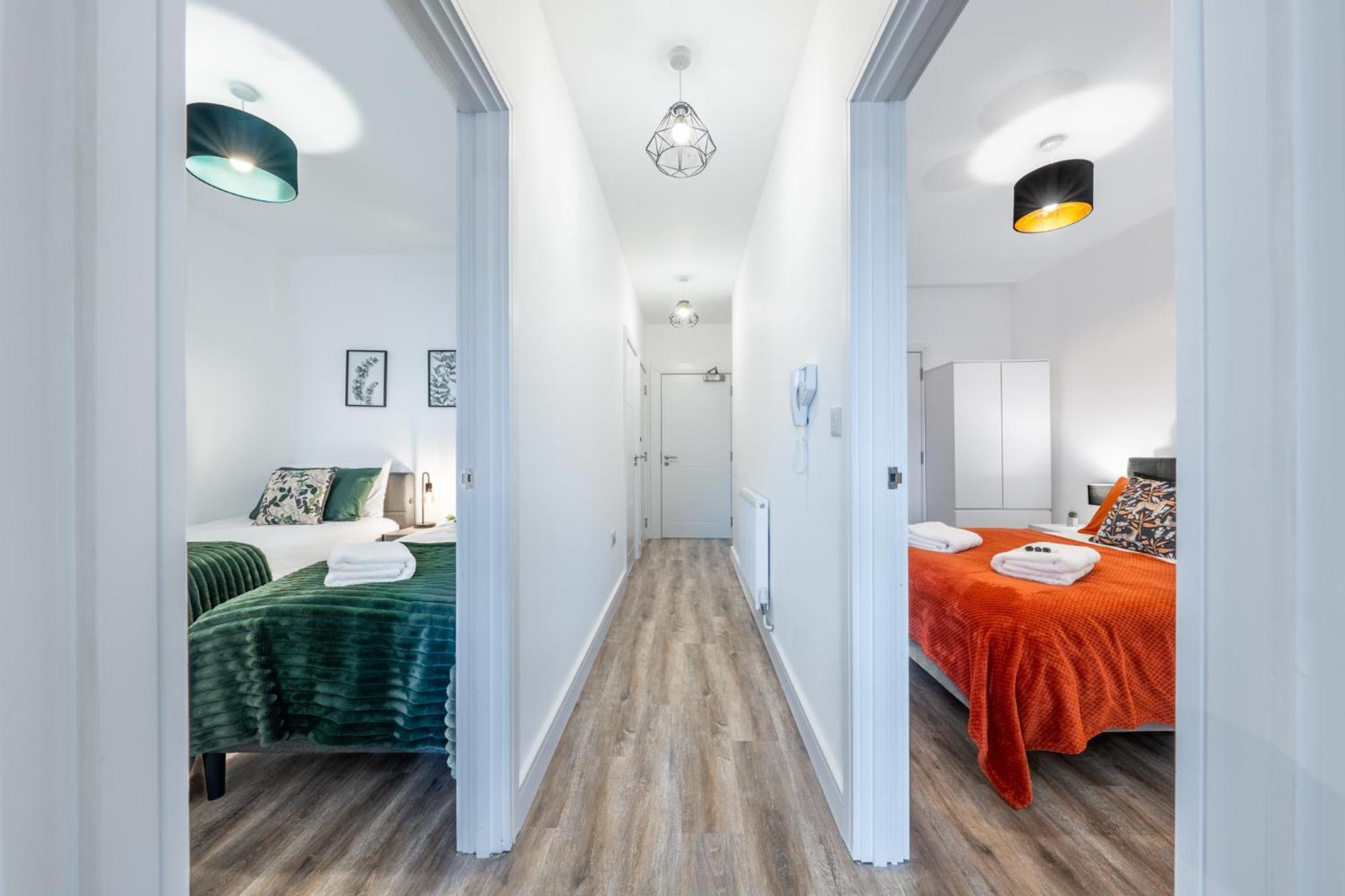 Potters Bar - Free Parking - Private Bathroom - Netflix - 4 Mins Walk To Station - 20 Mins Direct Trains To London Exterior foto